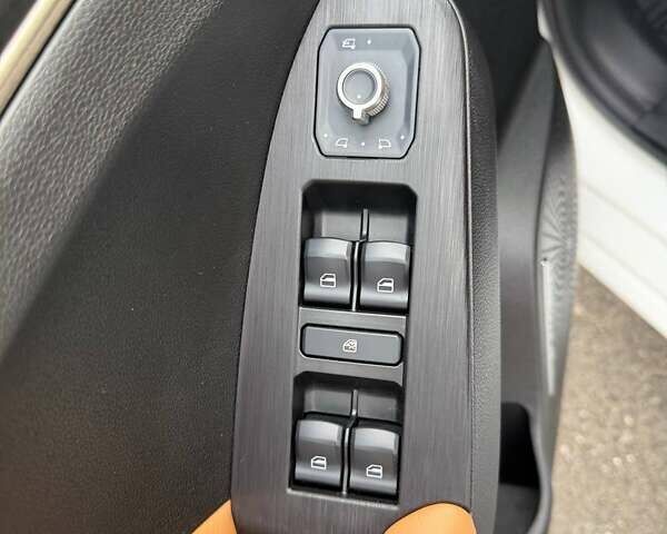 Белый Haval Jolion, объемом двигателя 1.5 л и пробегом 36 тыс. км за 18500 $, фото 16 на Automoto.ua