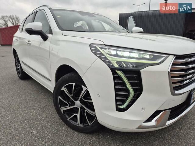 Белый Haval Jolion, объемом двигателя 1.5 л и пробегом 130 тыс. км за 13500 $, фото 24 на Automoto.ua