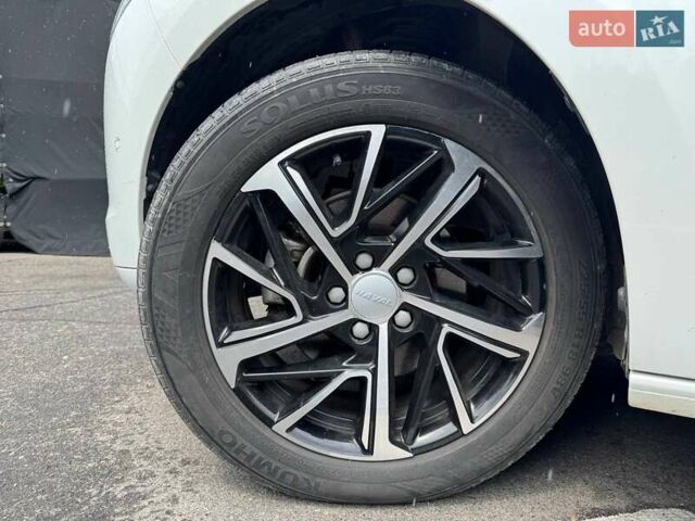 Белый Haval Jolion, объемом двигателя 1.5 л и пробегом 40 тыс. км за 16500 $, фото 7 на Automoto.ua