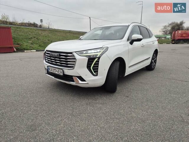 Белый Haval Jolion, объемом двигателя 1.5 л и пробегом 130 тыс. км за 13500 $, фото 5 на Automoto.ua