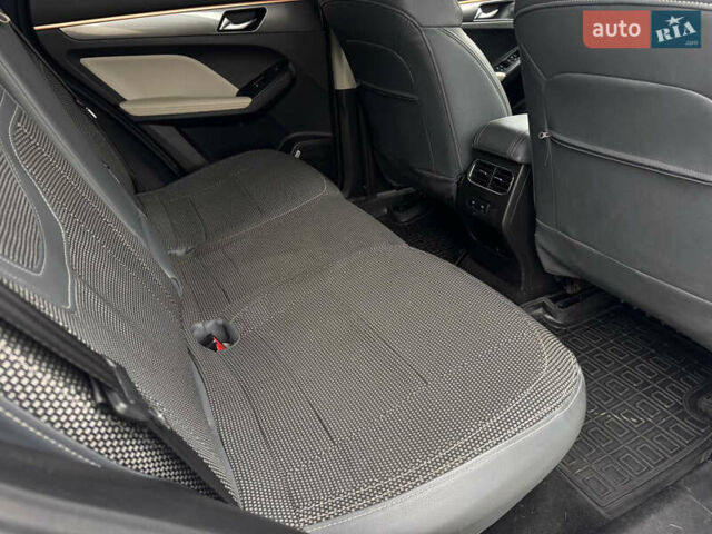 Белый Haval Jolion, объемом двигателя 1.5 л и пробегом 50 тыс. км за 16500 $, фото 38 на Automoto.ua