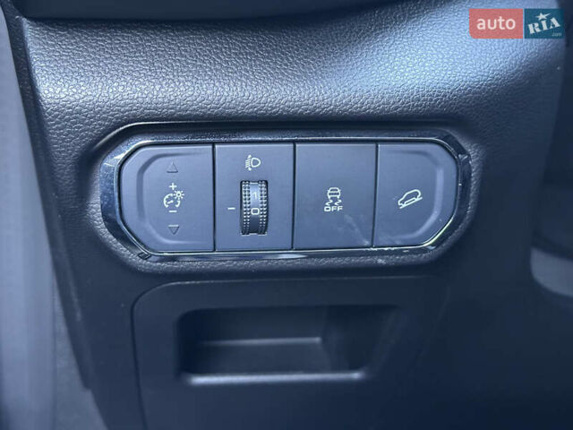 Чорний Haval Jolion, об'ємом двигуна 1.5 л та пробігом 91 тис. км за 14999 $, фото 41 на Automoto.ua