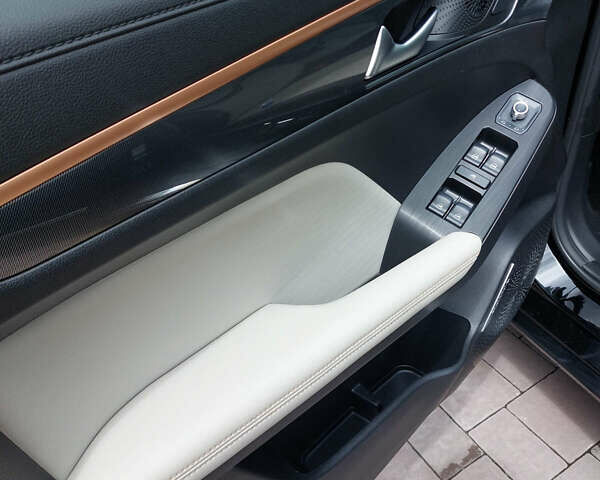 Черный Haval Jolion, объемом двигателя 1.5 л и пробегом 55 тыс. км за 17300 $, фото 15 на Automoto.ua