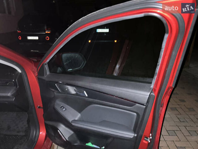 Красный Haval Jolion, объемом двигателя 1.5 л и пробегом 13 тыс. км за 19999 $, фото 3 на Automoto.ua