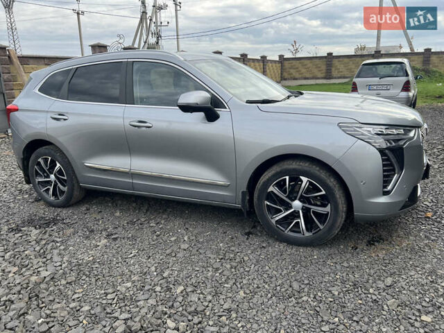 Серый Haval Jolion, объемом двигателя 1.5 л и пробегом 81 тыс. км за 16000 $, фото 4 на Automoto.ua