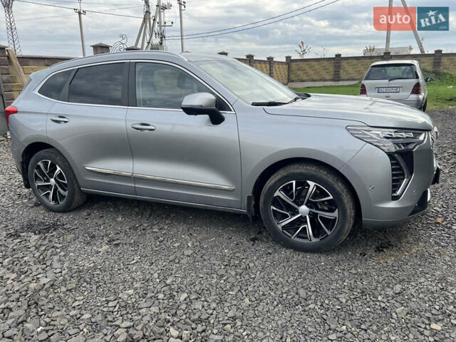Серый Haval Jolion, объемом двигателя 1.5 л и пробегом 81 тыс. км за 16000 $, фото 3 на Automoto.ua