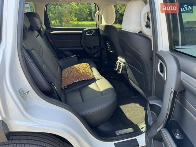 Белый Haval Dargo, объемом двигателя 2 л и пробегом 17 тыс. км за 25600 $, фото 12 на Automoto.ua