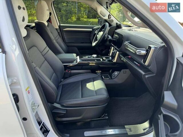 Белый Haval Dargo, объемом двигателя 2 л и пробегом 17 тыс. км за 25600 $, фото 14 на Automoto.ua