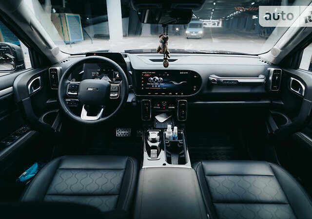 Черный Haval Dargo, объемом двигателя 2 л и пробегом 40 тыс. км за 20500 $, фото 12 на Automoto.ua