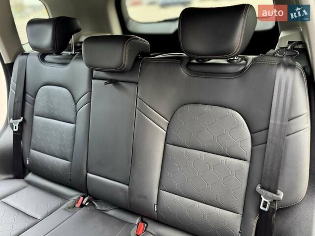 Черный Haval Dargo, объемом двигателя 2 л и пробегом 83 тыс. км за 20900 $, фото 22 на Automoto.ua