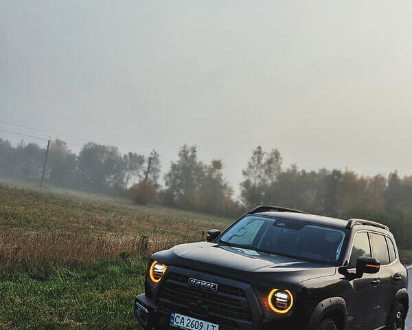 Черный Haval Dargo, объемом двигателя 2 л и пробегом 77 тыс. км за 25000 $, фото 2 на Automoto.ua