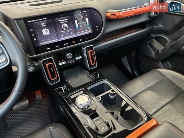 Помаранчевий Haval Dargo, об'ємом двигуна 2 л та пробігом 88 тис. км за 21500 $, фото 35 на Automoto.ua