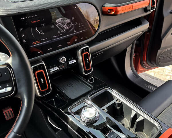 Помаранчевий Haval Dargo, об'ємом двигуна 2 л та пробігом 35 тис. км за 25500 $, фото 30 на Automoto.ua