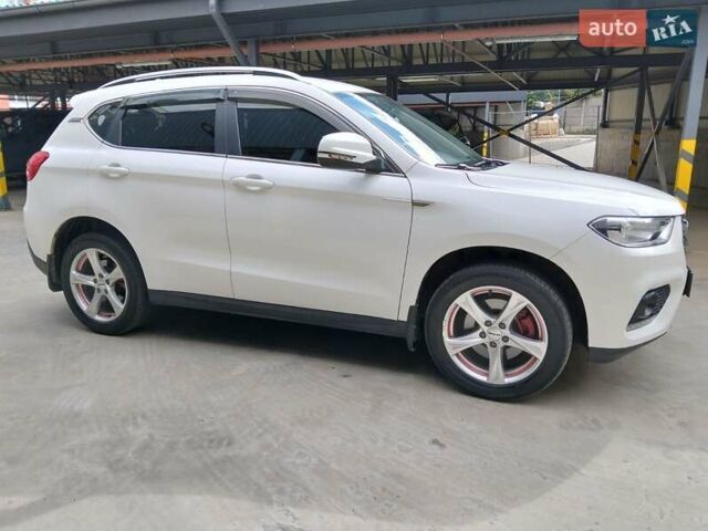 Белый Haval H2, объемом двигателя 1.5 л и пробегом 30 тыс. км за 15000 $, фото 3 на Automoto.ua