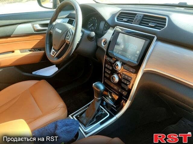 Черный Haval H2, объемом двигателя 1.5 л и пробегом 34 тыс. км за 12500 $, фото 2 на Automoto.ua