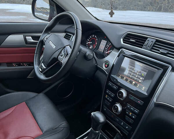 Красный Haval H2, объемом двигателя 1.5 л и пробегом 106 тыс. км за 15000 $, фото 27 на Automoto.ua