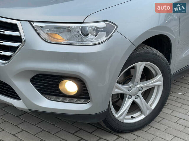 Серый Haval H2, объемом двигателя 1.5 л и пробегом 43 тыс. км за 12500 $, фото 4 на Automoto.ua