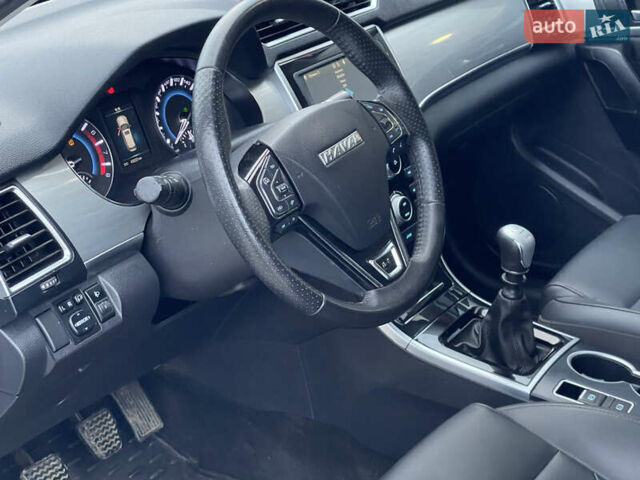 Серый Haval H2, объемом двигателя 1.5 л и пробегом 43 тыс. км за 12500 $, фото 31 на Automoto.ua