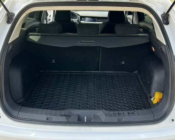 Белый Haval H6, объемом двигателя 1.97 л и пробегом 133 тыс. км за 14000 $, фото 13 на Automoto.ua