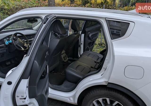 Белый Haval H6, объемом двигателя 1.97 л и пробегом 117 тыс. км за 14200 $, фото 3 на Automoto.ua