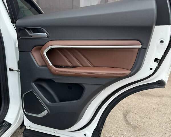 Haval H6 2018 в Кривом Роге на Automoto.ua Белый Haval H6, объемом двигателя 1.97 л и пробегом 150 тыс. км за 16900 $, фото 5 на Automoto.ua