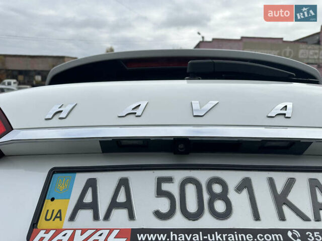 Білий Haval H6, об'ємом двигуна 1.97 л та пробігом 108 тис. км за 14999 $, фото 30 на Automoto.ua