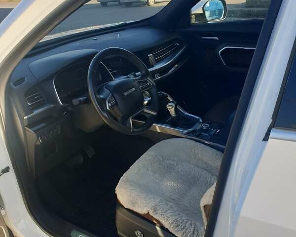 Белый Haval H6, объемом двигателя 1.97 л и пробегом 95 тыс. км за 15900 $, фото 6 на Automoto.ua