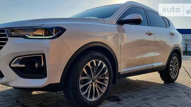 Білий Haval H6, об'ємом двигуна 1.97 л та пробігом 39 тис. км за 20000 $, фото 2 на Automoto.ua