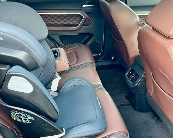 Білий Haval H6, об'ємом двигуна 1.97 л та пробігом 120 тис. км за 17000 $, фото 23 на Automoto.ua