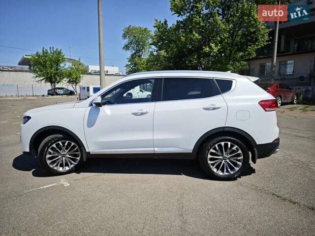 Белый Haval H6, объемом двигателя 2 л и пробегом 11 тыс. км за 18500 $, фото 4 на Automoto.ua