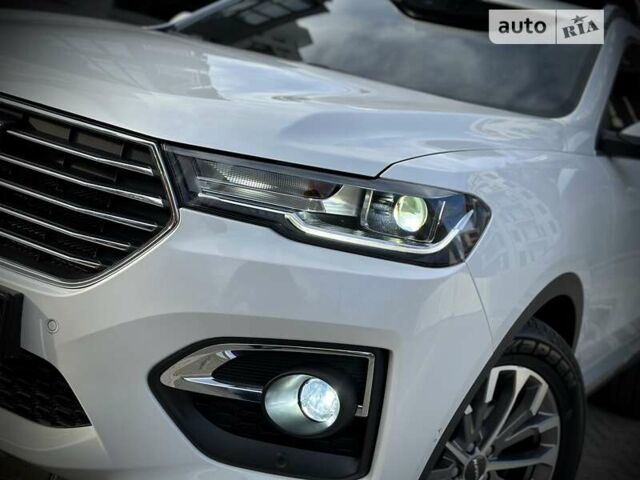 Білий Haval H6, об'ємом двигуна 1.97 л та пробігом 80 тис. км за 14500 $, фото 5 на Automoto.ua