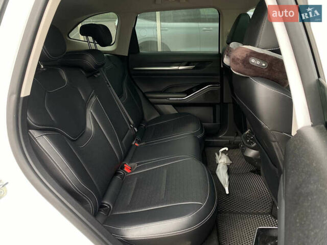 Белый Haval H6, объемом двигателя 2 л и пробегом 39 тыс. км за 21900 $, фото 11 на Automoto.ua
