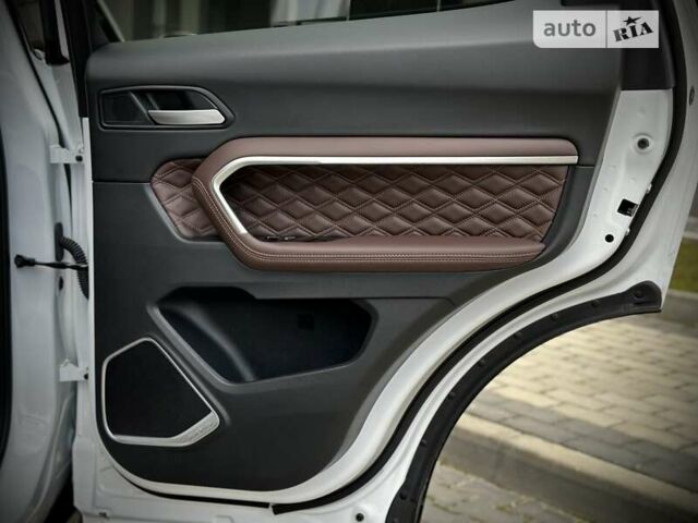 Білий Haval H6, об'ємом двигуна 1.97 л та пробігом 80 тис. км за 14500 $, фото 59 на Automoto.ua