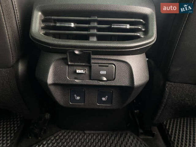 Белый Haval H6, объемом двигателя 2 л и пробегом 39 тыс. км за 21900 $, фото 31 на Automoto.ua