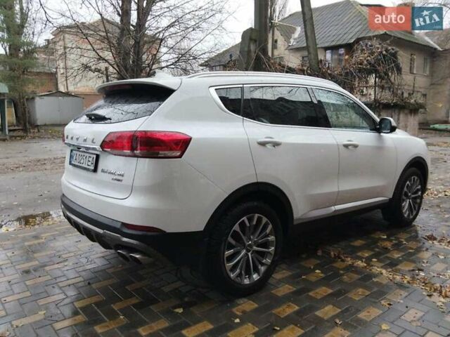 Белый Haval H6, объемом двигателя 2 л и пробегом 63 тыс. км за 16000 $, фото 2 на Automoto.ua