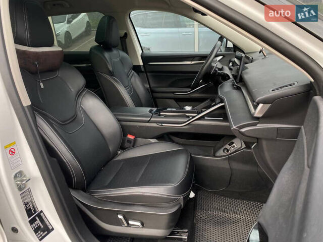 Белый Haval H6, объемом двигателя 2 л и пробегом 39 тыс. км за 21900 $, фото 10 на Automoto.ua
