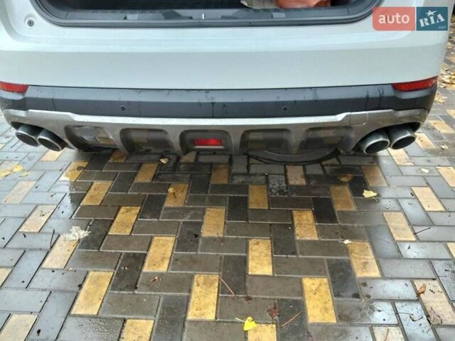 Белый Haval H6, объемом двигателя 2 л и пробегом 63 тыс. км за 16000 $, фото 15 на Automoto.ua