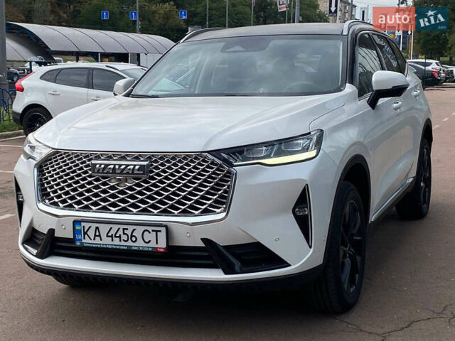 Белый Haval H6, объемом двигателя 2 л и пробегом 39 тыс. км за 21900 $, фото 1 на Automoto.ua
