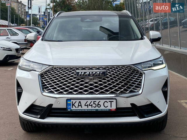 Белый Haval H6, объемом двигателя 2 л и пробегом 39 тыс. км за 21900 $, фото 2 на Automoto.ua