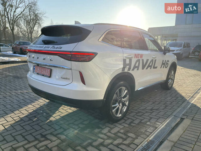 Білий Haval H6, об'ємом двигуна 2 л та пробігом 10 тис. км за 21600 $, фото 4 на Automoto.ua