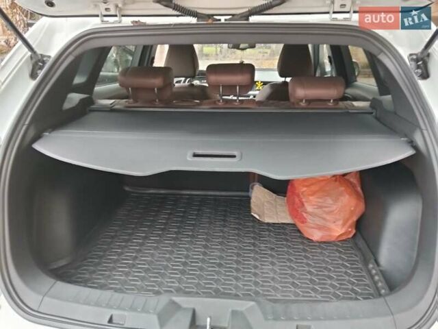 Белый Haval H6, объемом двигателя 2 л и пробегом 63 тыс. км за 16000 $, фото 14 на Automoto.ua