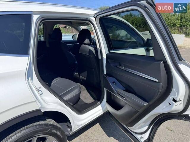 Белый Haval H6, объемом двигателя 2 л и пробегом 22 тыс. км за 22300 $, фото 14 на Automoto.ua