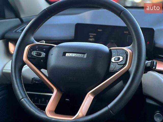 Белый Haval H6, объемом двигателя 2 л и пробегом 13 тыс. км за 26000 $, фото 14 на Automoto.ua