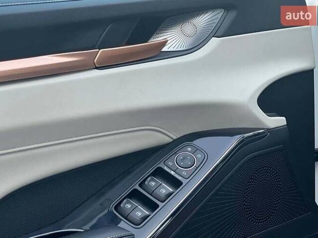 Білий Haval H6, об'ємом двигуна 2 л та пробігом 13 тис. км за 24500 $, фото 8 на Automoto.ua