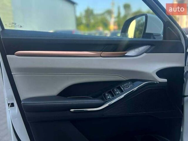 Білий Haval H6, об'ємом двигуна 2 л та пробігом 13 тис. км за 24500 $, фото 7 на Automoto.ua