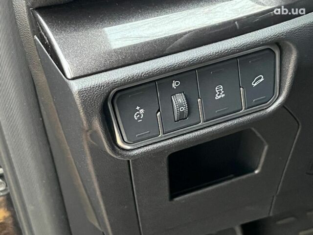 Черный Haval H6, объемом двигателя 2 л и пробегом 59 тыс. км за 15790 $, фото 29 на Automoto.ua