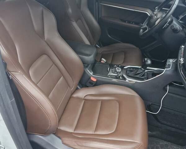 Черный Haval H6, объемом двигателя 2 л и пробегом 130 тыс. км за 8300 $, фото 6 на Automoto.ua