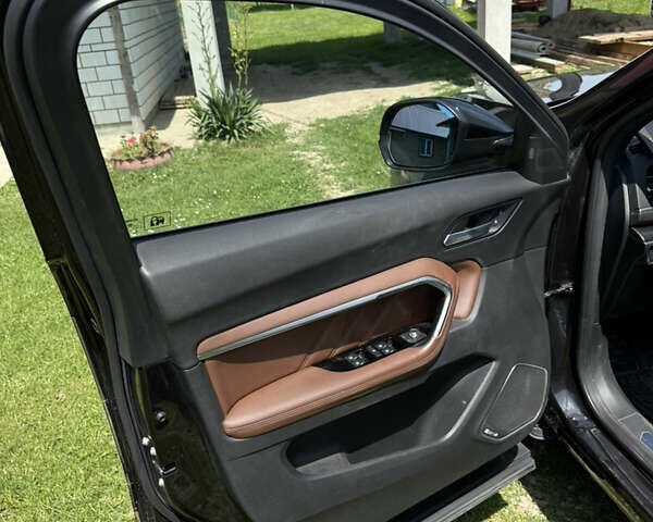 Чорний Haval H6, об'ємом двигуна 1.97 л та пробігом 123 тис. км за 15600 $, фото 9 на Automoto.ua