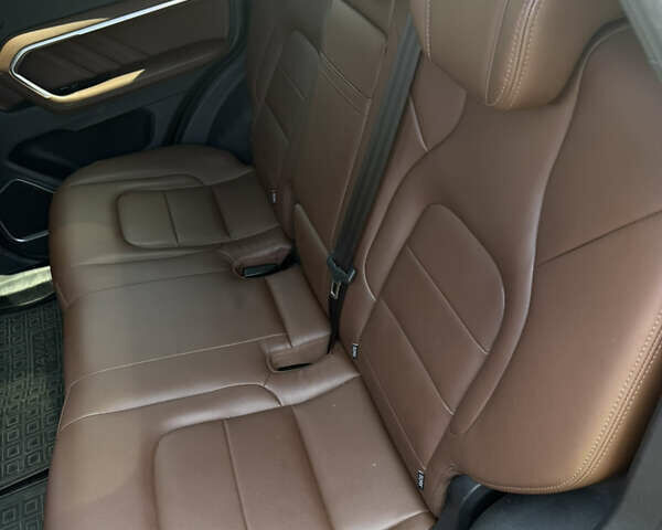 Чорний Haval H6, об'ємом двигуна 1.97 л та пробігом 123 тис. км за 15600 $, фото 6 на Automoto.ua