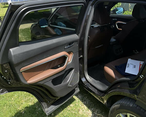 Чорний Haval H6, об'ємом двигуна 1.97 л та пробігом 123 тис. км за 15600 $, фото 4 на Automoto.ua